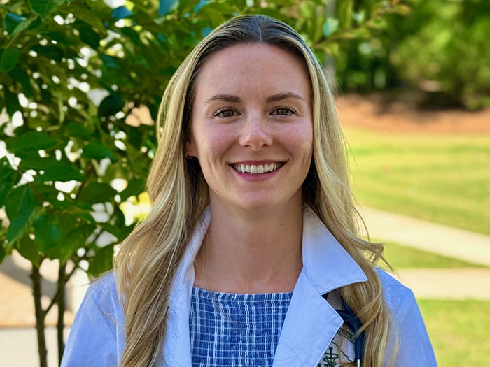 Dr. Cat Comis Staff Photo