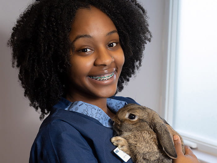 Isla Farrow Staff Photo