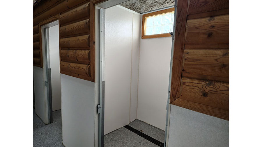 VCA Timpanogos Animal Hospital Resort Dog Cabins